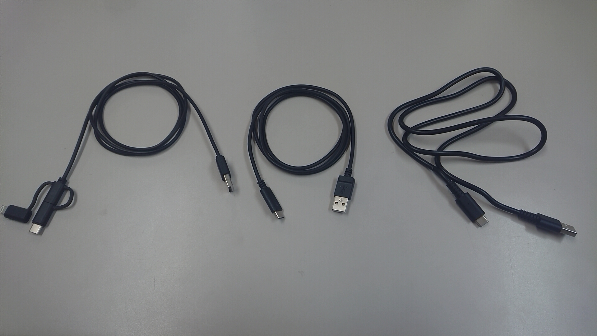 車両接続用USBケーブルの互換性について