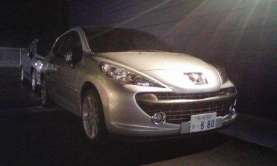この週末、207GTi をお試しください。