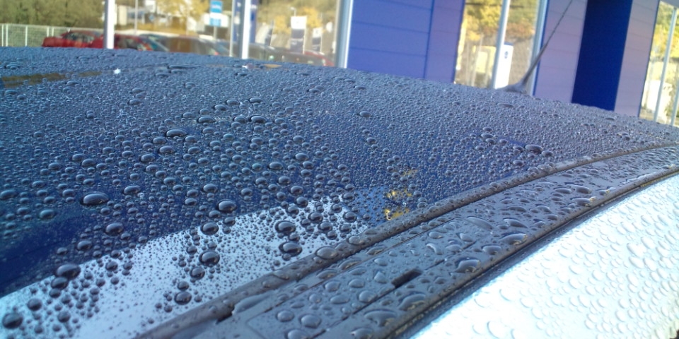 明日から撥水洗車やります！