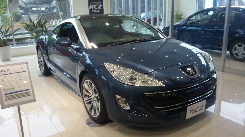 RCZ　トゥアナケブルー入荷。