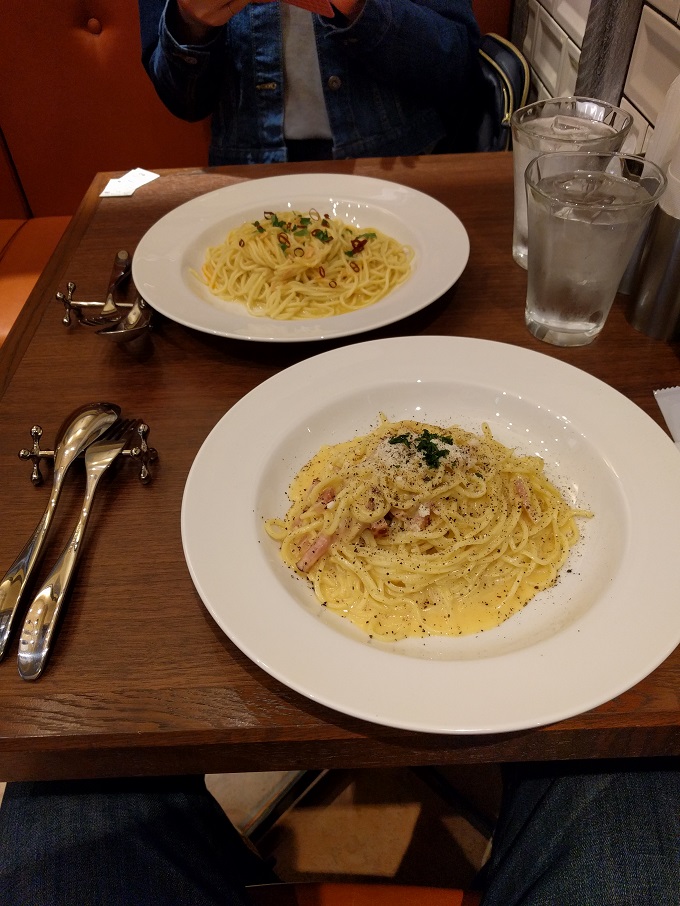 パスタっておいしいけど満腹にならないですよね…