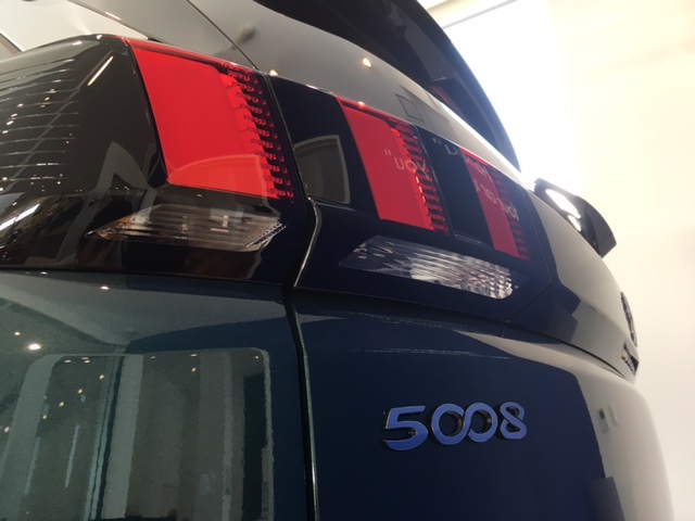 遂にNEW5008SUV DEBUT!