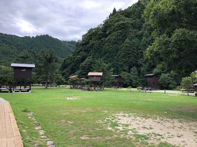 プジョーでキャンプ！