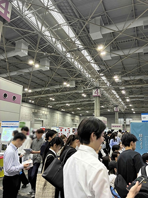採用活動